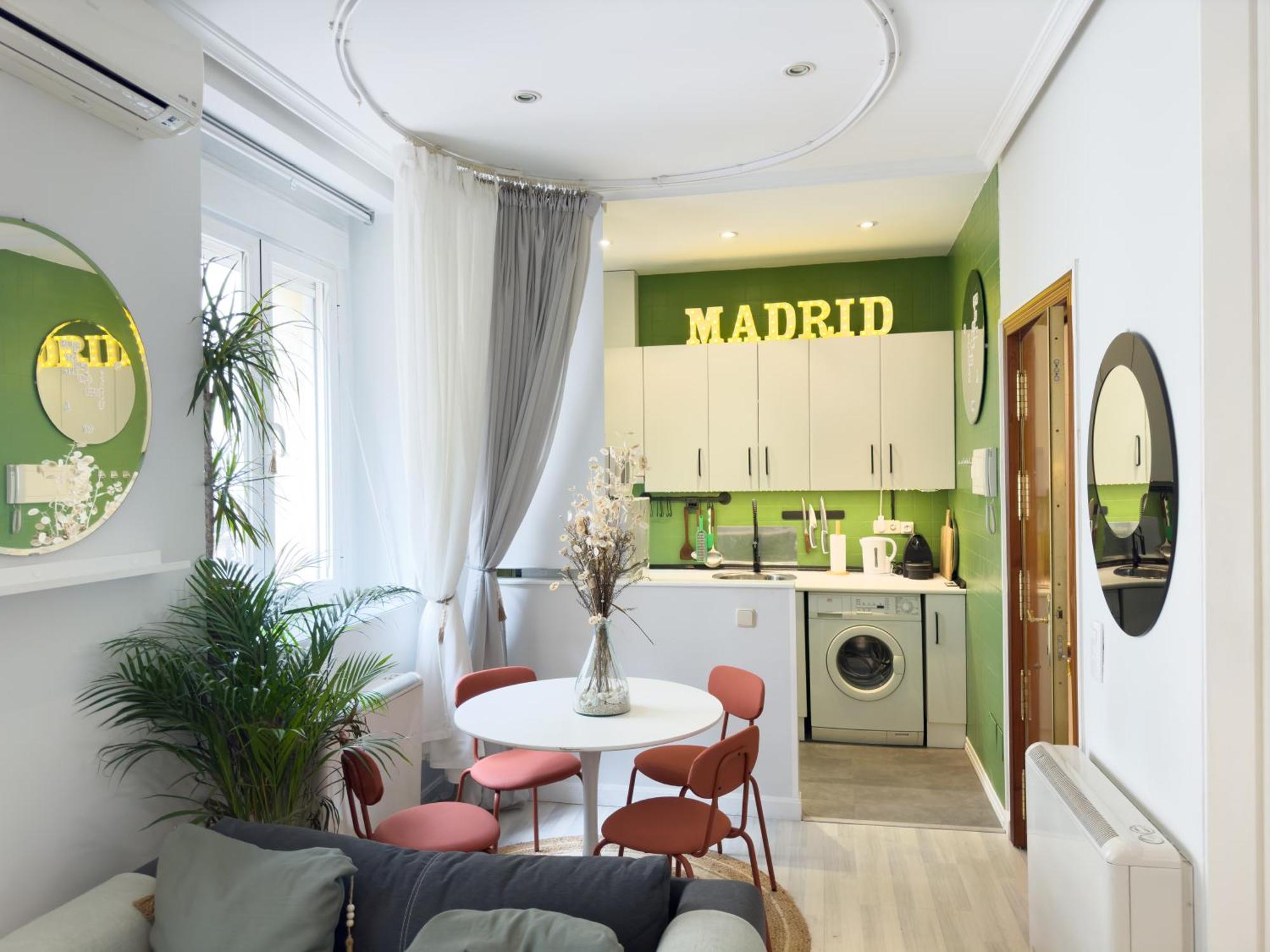 Estudio Barrio De Letras Appartement